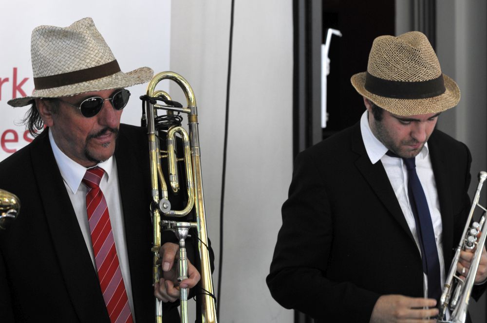 12 01 The Blues Guys & The Guinness Horns
