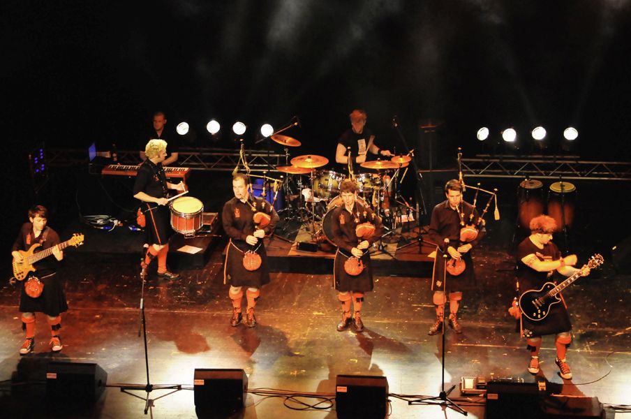 11 Red Hot Chili Pipers