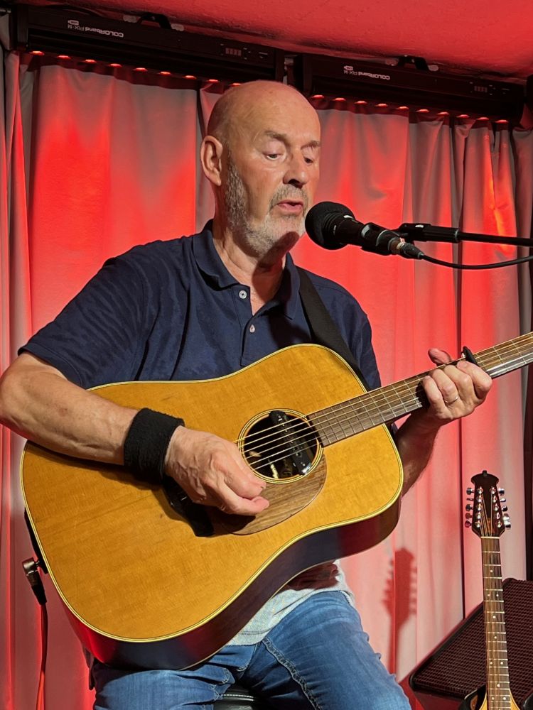 23-08-18-Tony Ireland by Gebhard Koch